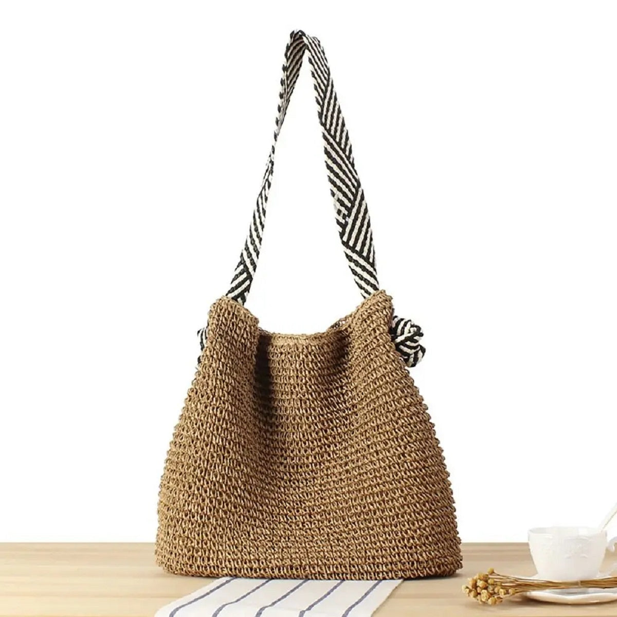Straw Woven Large Capacity Knot Shoulder Tote Bag